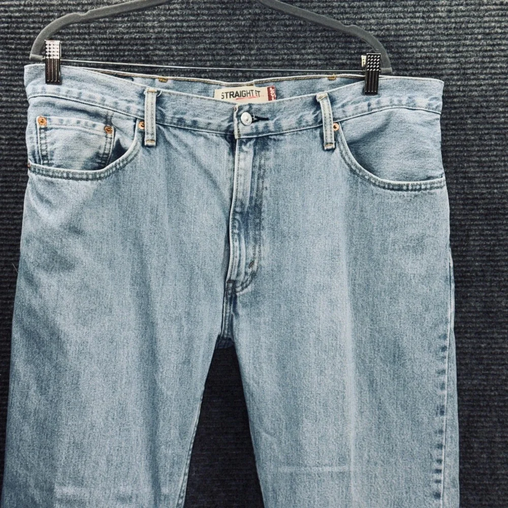 Levi's 505 Straight Fit Jeans Mens 38x32 Light Wash Blue Excellent Denim Cotton